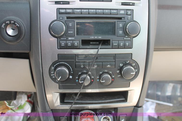 image for item I7960 2005 Chrysler 300 Limited