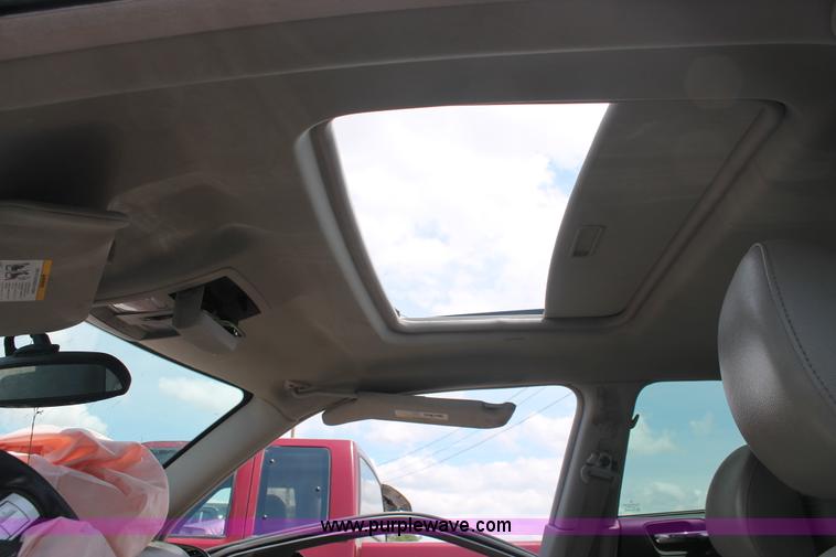 image for item I7960 2005 Chrysler 300 Limited