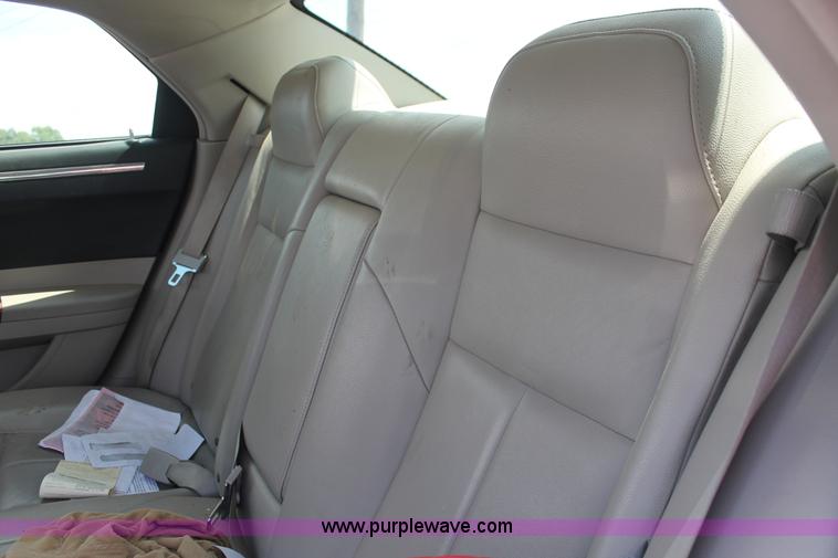 image for item I7960 2005 Chrysler 300 Limited