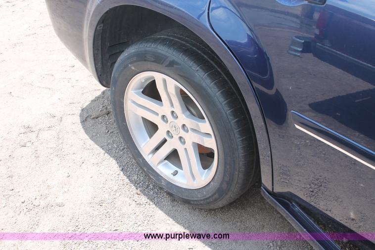 image for item I7960 2005 Chrysler 300 Limited