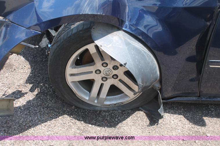 image for item I7960 2005 Chrysler 300 Limited