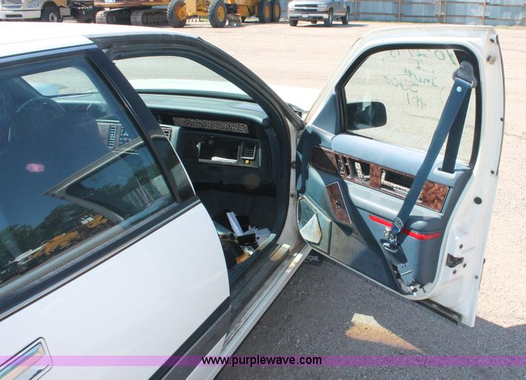 image for item I7961 1991 Buick Regal Limited