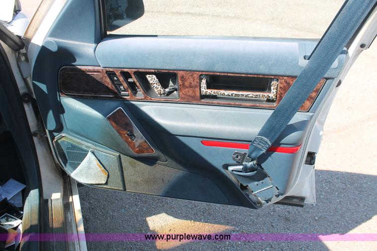 image for item I7961 1991 Buick Regal Limited