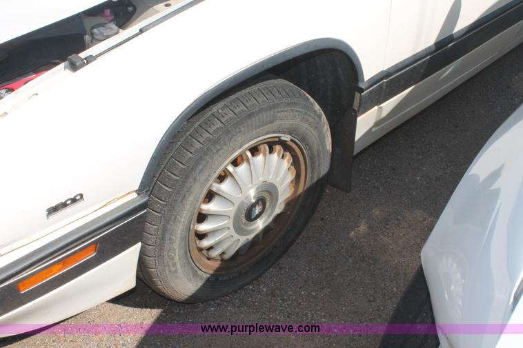image for item I7961 1991 Buick Regal Limited