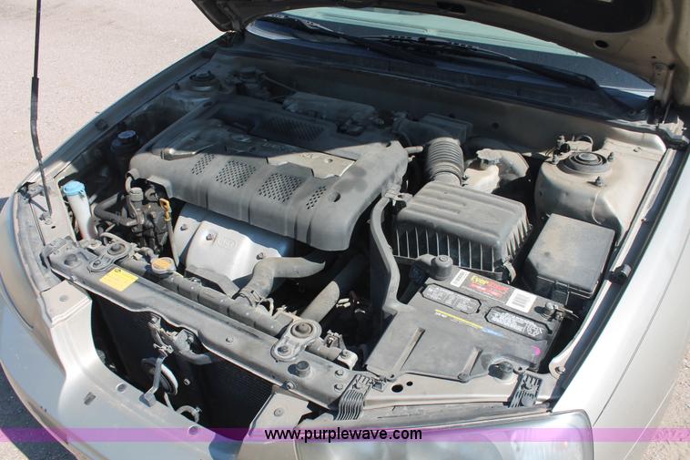 image for item I7964 2002 Hyundai Elantra GLS