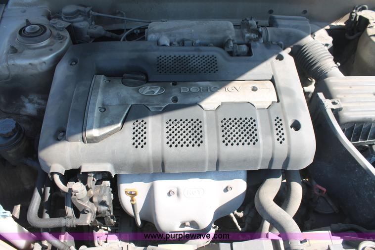 image for item I7964 2002 Hyundai Elantra GLS