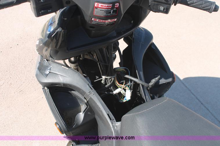 image for item I7967 2008 JCL Moto moped