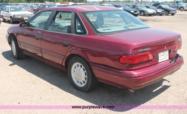 image for item I7970 1993 Ford Taurus LX
