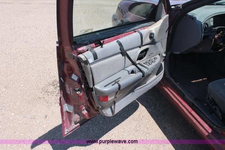 image for item I7970 1993 Ford Taurus LX