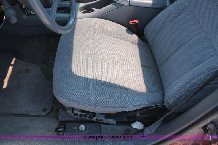 image for item I7970 1993 Ford Taurus LX