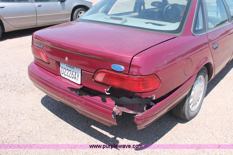 image for item I7970 1993 Ford Taurus LX