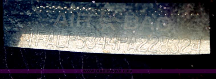 image for item I7970 1993 Ford Taurus LX