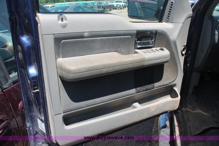 image for item I7971 2007 Ford F150 XLT SuperCab pickup truck