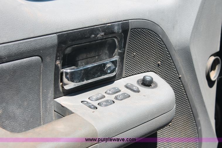 image for item I7971 2007 Ford F150 XLT SuperCab pickup truck