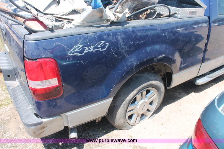 image for item I7971 2007 Ford F150 XLT SuperCab pickup truck