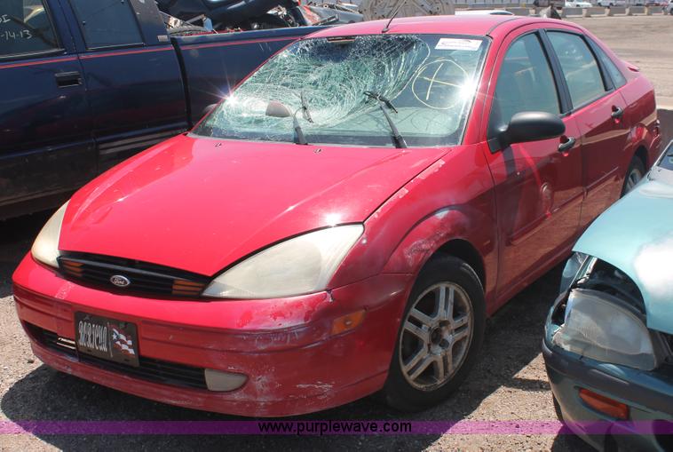 image for item I7972 2000 Ford Focus SE