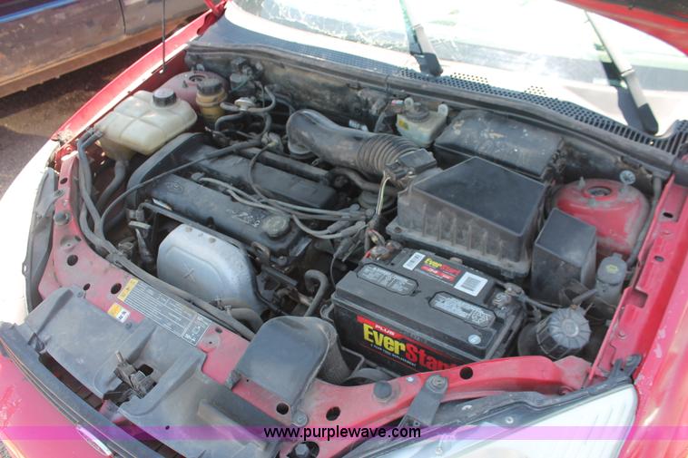 image for item I7972 2000 Ford Focus SE