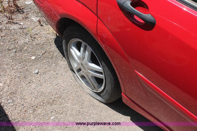 image for item I7972 2000 Ford Focus SE