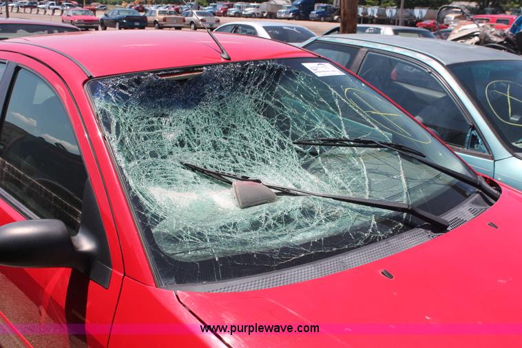 image for item I7972 2000 Ford Focus SE