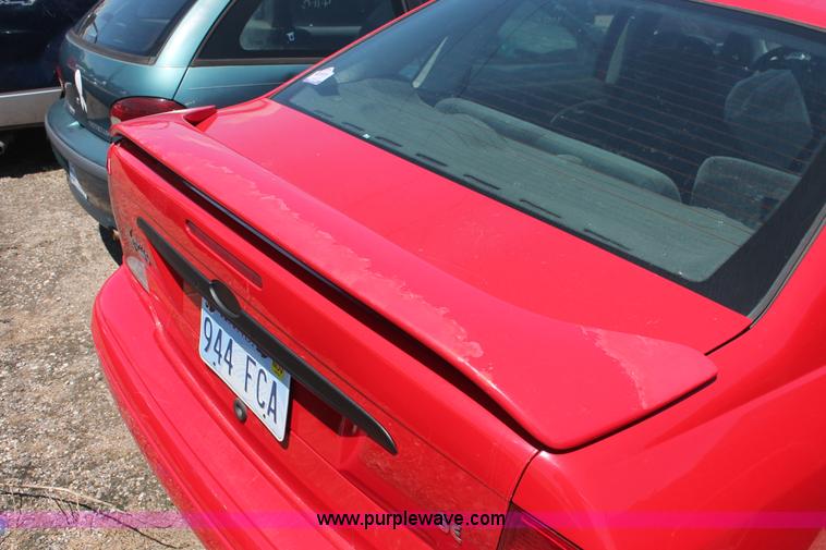 image for item I7972 2000 Ford Focus SE