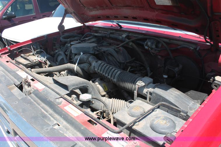 image for item I7976 1994 Ford F150 XLT SuperCab pickup truck