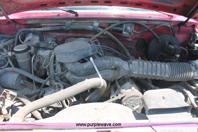 image for item I7976 1994 Ford F150 XLT SuperCab pickup truck