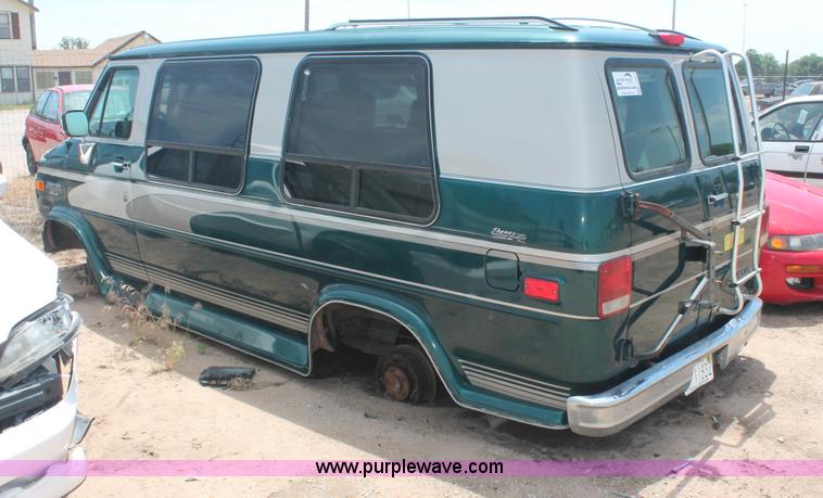 image for item I7977 1995 Chevrolet G20 Sport van