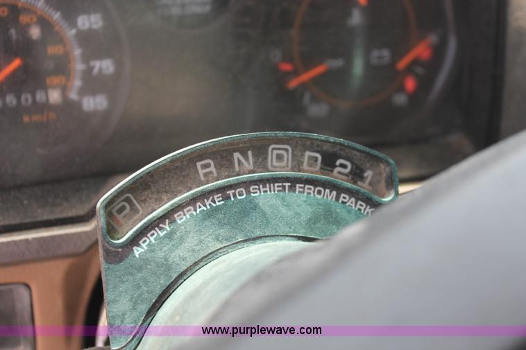 image for item I7977 1995 Chevrolet G20 Sport van