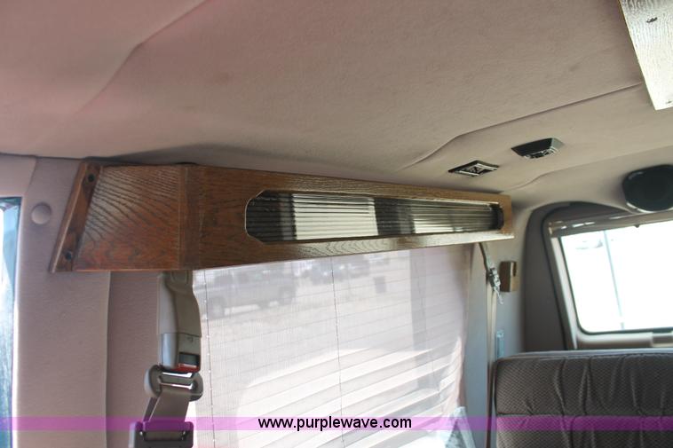 image for item I7977 1995 Chevrolet G20 Sport van