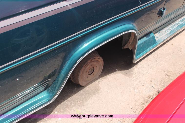 image for item I7977 1995 Chevrolet G20 Sport van