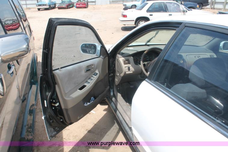 image for item I7978 1998 Honda Accord LX