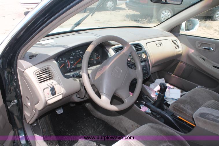 image for item I7978 1998 Honda Accord LX