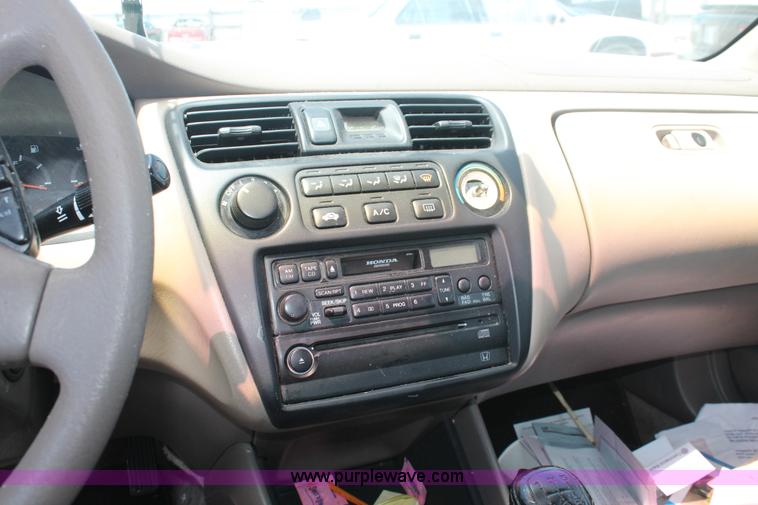 image for item I7978 1998 Honda Accord LX