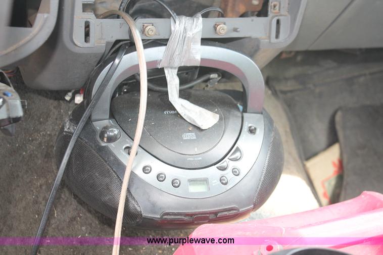 image for item I7980 1990 Ford F150 XLT Lariat pickup truck