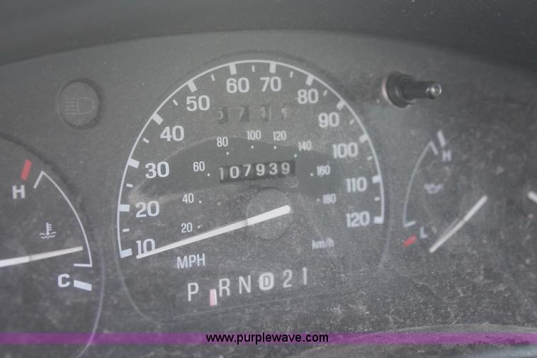 image for item I7981 1999 Ford Ranger XLT pickup truck