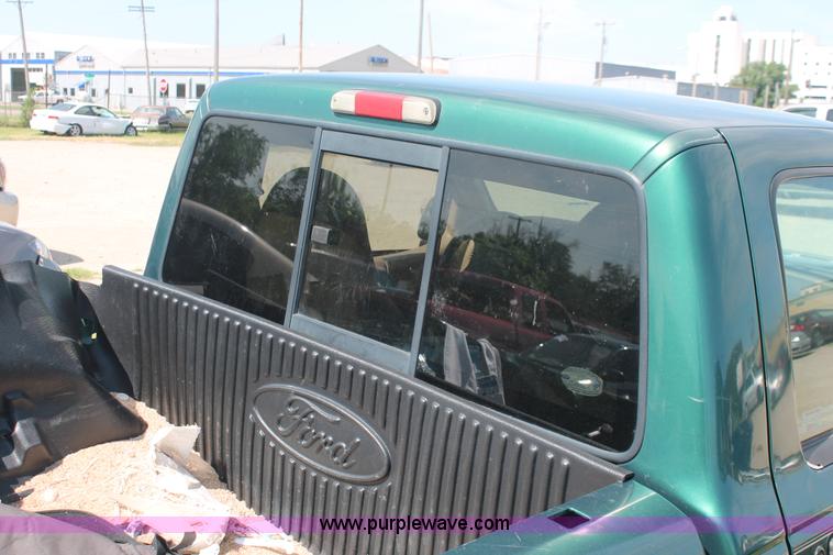 image for item I7981 1999 Ford Ranger XLT pickup truck