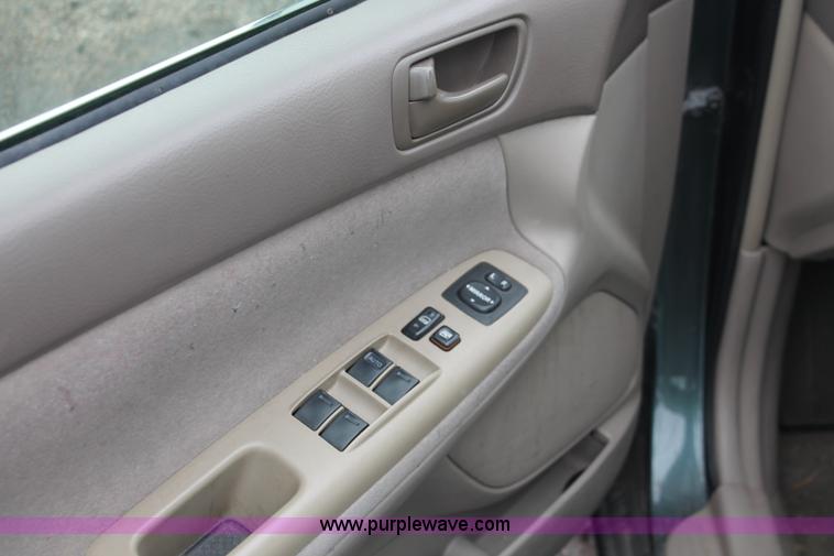 image for item W9458 2003 Toyota Camry