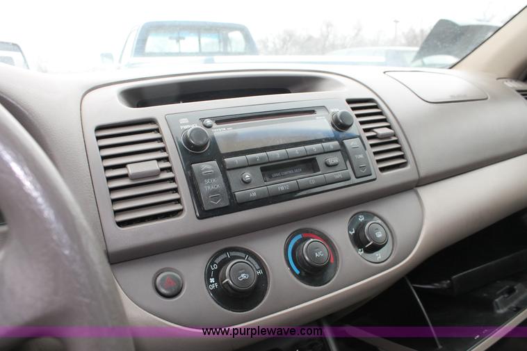 image for item W9458 2003 Toyota Camry