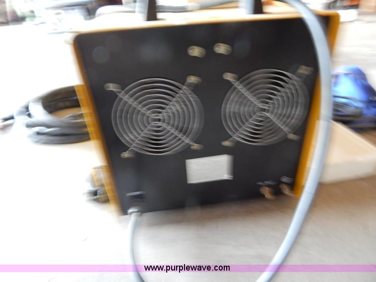 image for item AC9995 Everlast AC/DC TIG-200P welder