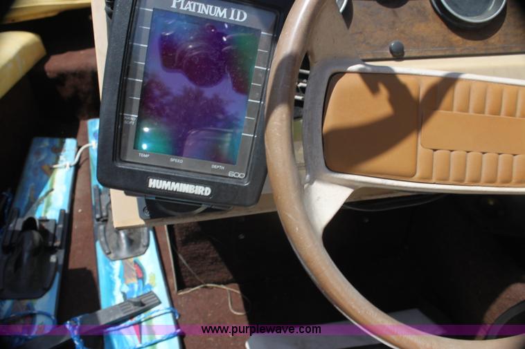 image for item AE9163 1984 Cimarron 16' ski boat