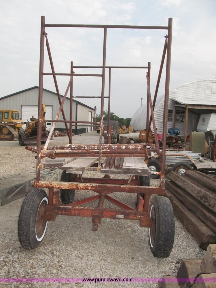 image for item AE9495 Shop built scaffold on running gear