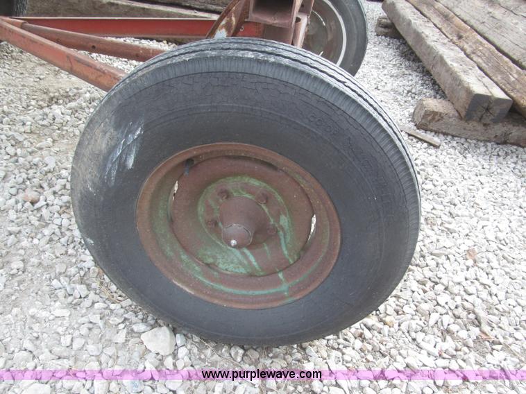 image for item AE9495 Shop built scaffold on running gear