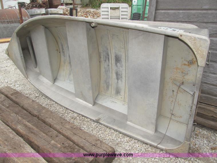 image for item AE9497 1958 Blue Star 11'4" john boat