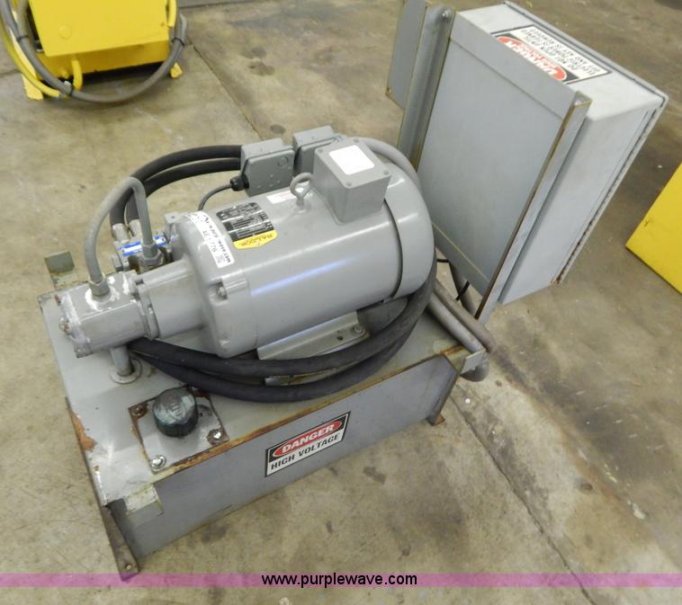 Trivolt three phase electric over hydraulic power unit in Liberty, MO