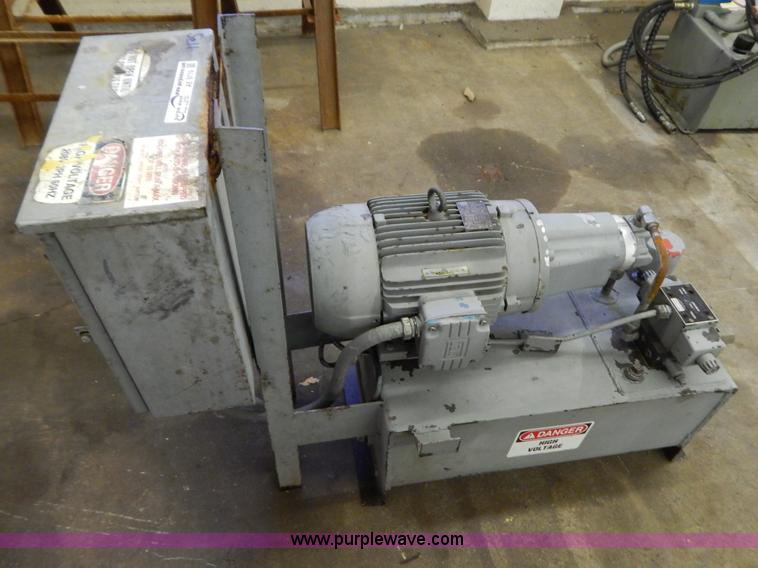 Trivolt three phase electric over hydraulic power unit in Liberty, MO