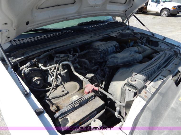 image for item AE9832 2005 Ford F250 pickup truck