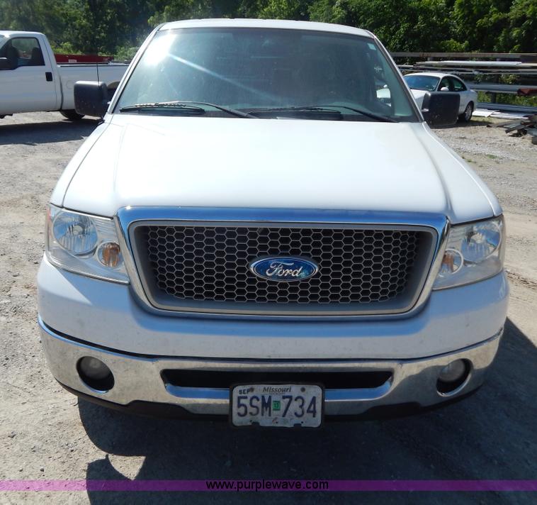 image for item AE9833 2007 Ford F150 XLT pickup truck