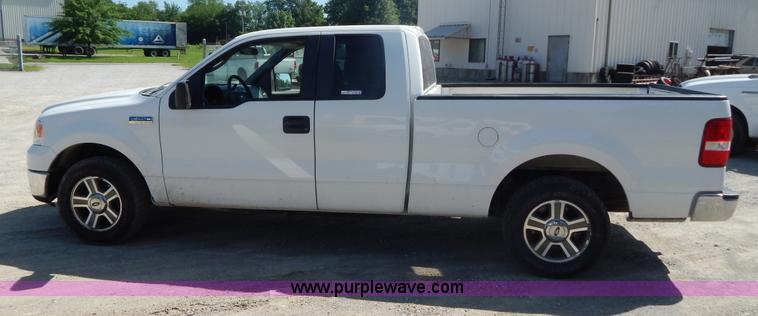 image for item AE9833 2007 Ford F150 XLT pickup truck