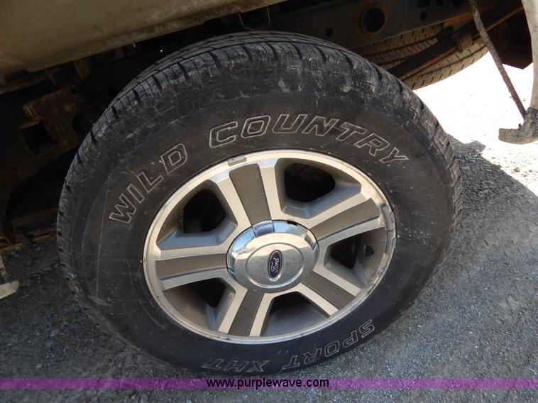 image for item AE9833 2007 Ford F150 XLT pickup truck