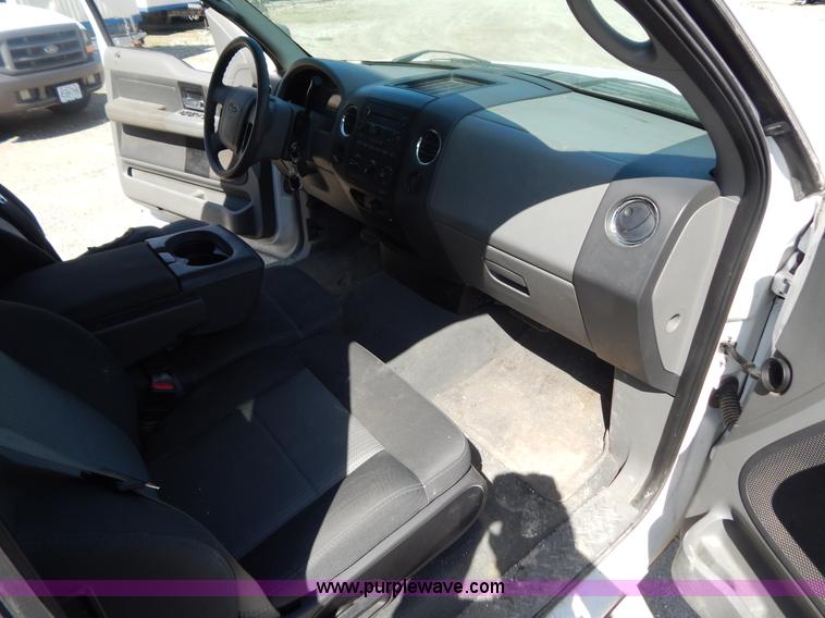 image for item AE9833 2007 Ford F150 XLT pickup truck